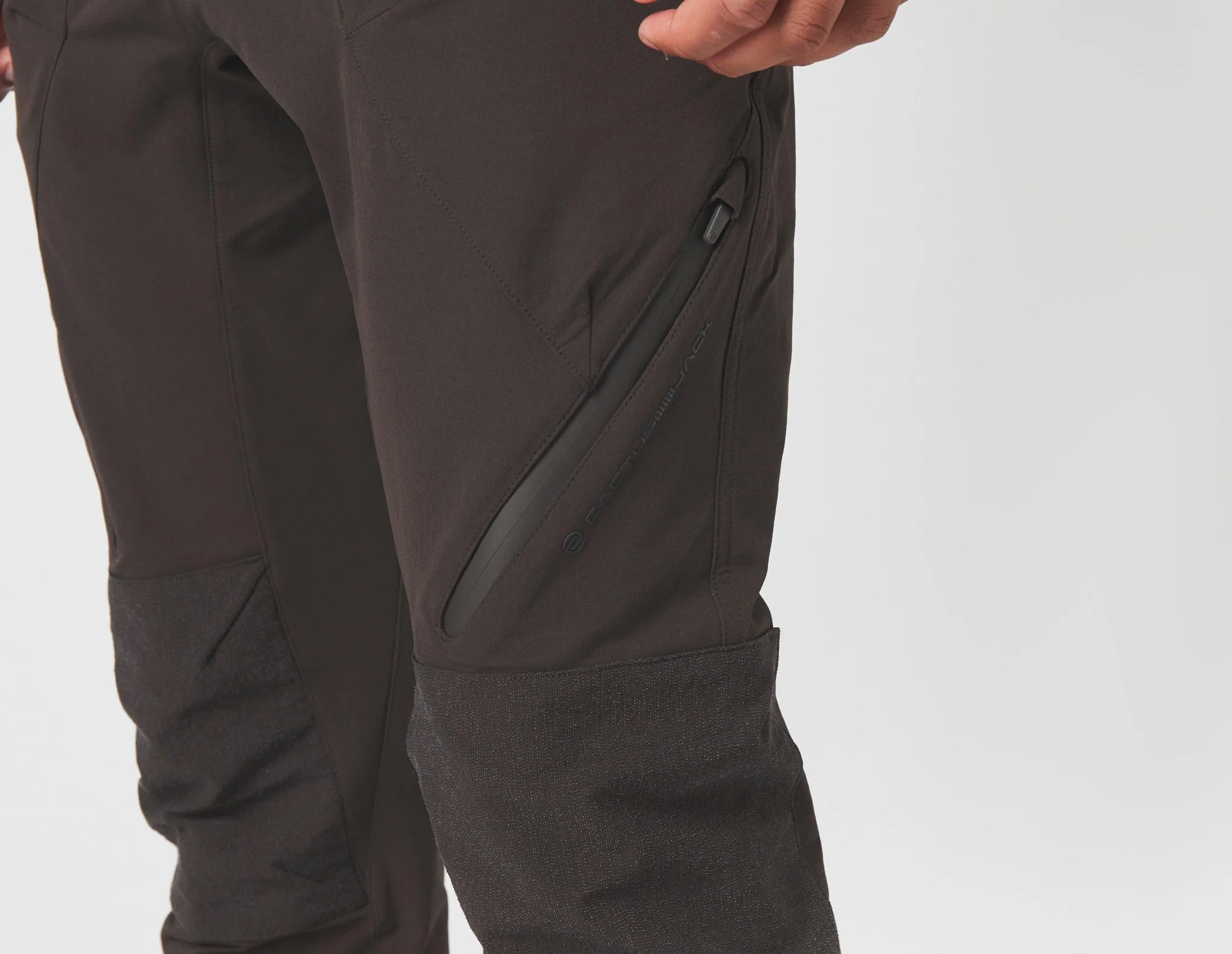 x CACT.US CORP Pant - Image 7