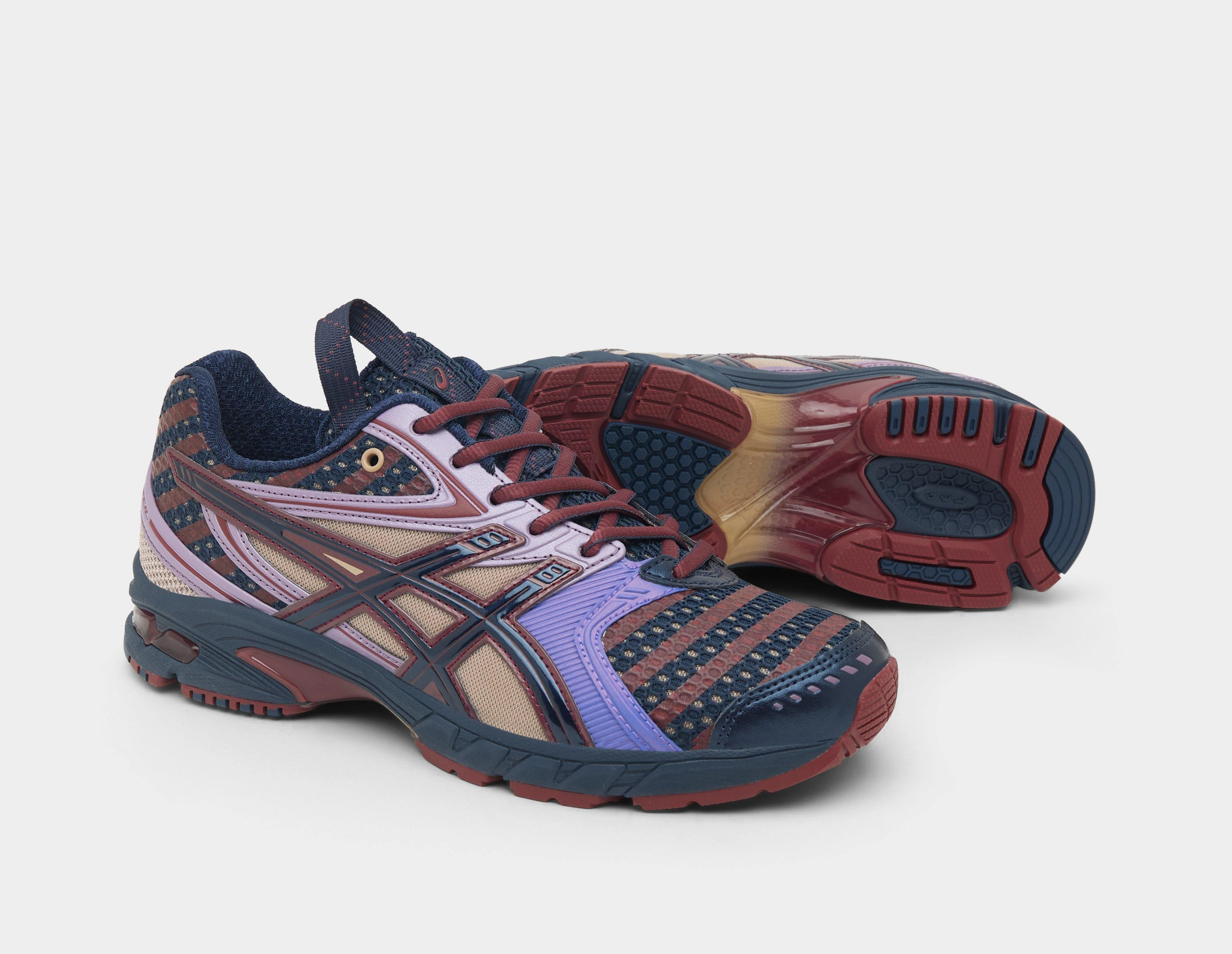 UB9-S GEL-DS TRAINER 14 - Image 3