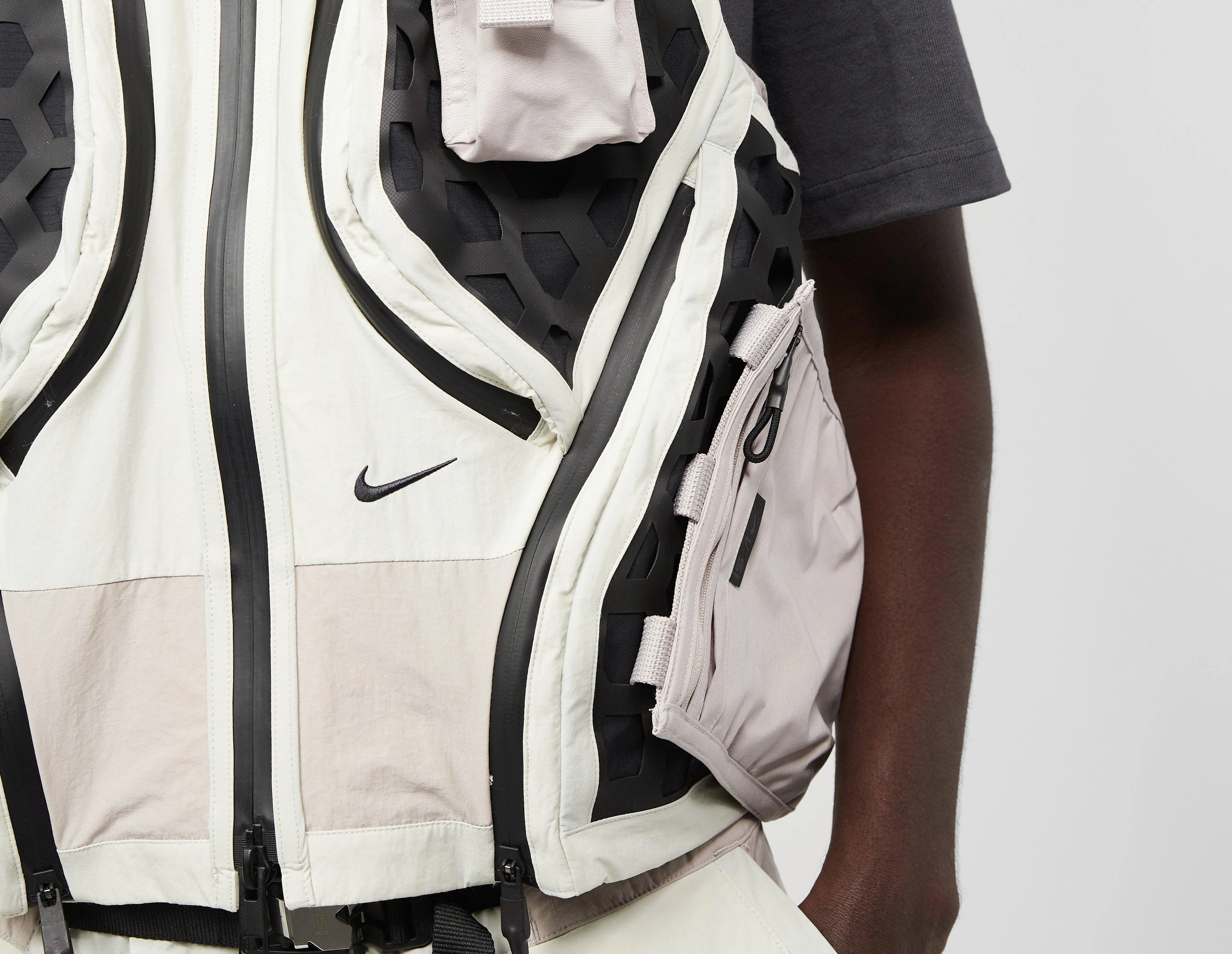 ISPA NRG Vest - Image 5