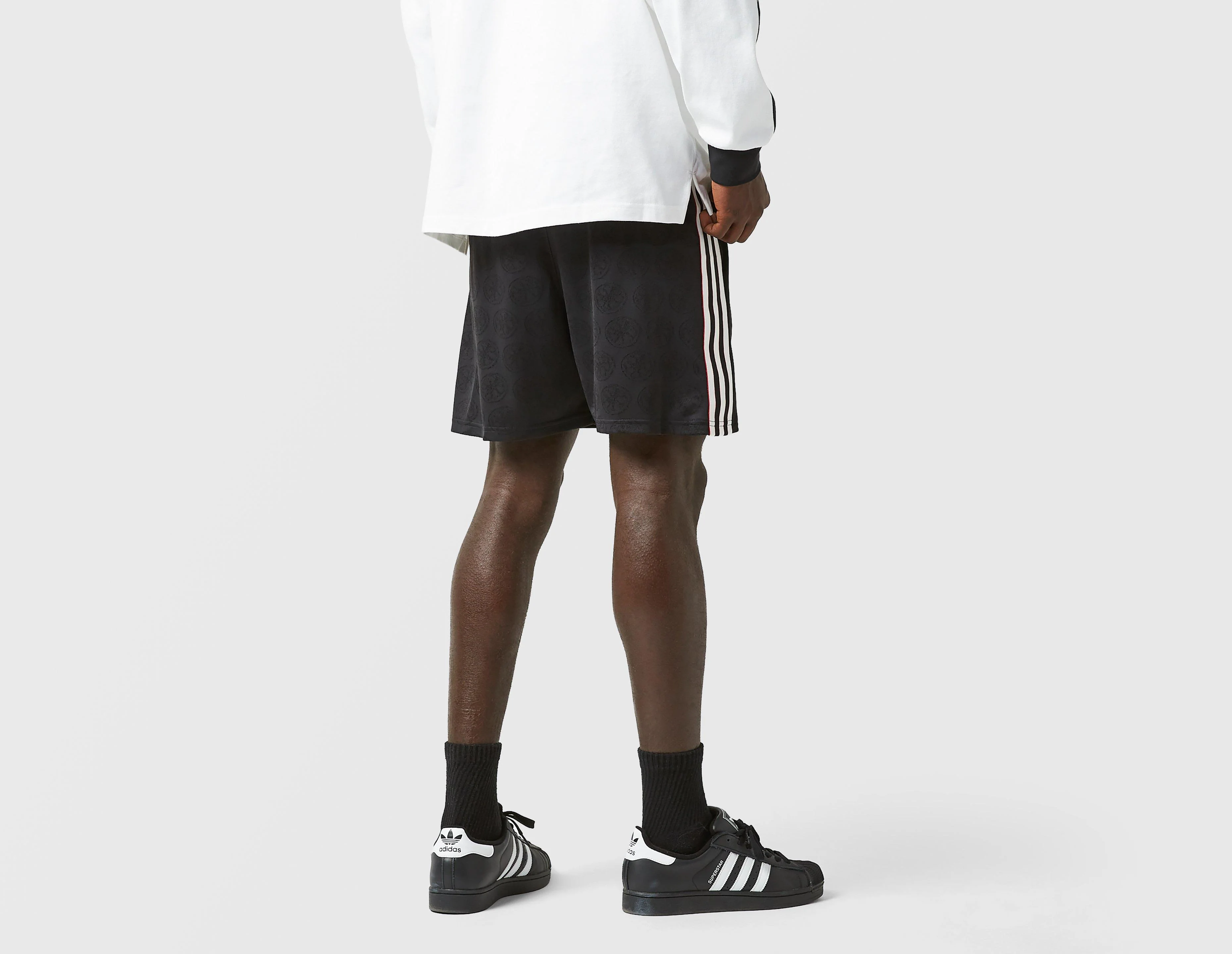 x Manchester United x The Stone Roses Shorts - Image 4